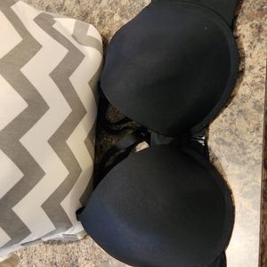 Jennifer Black Padded T-Shirt Bra 40C